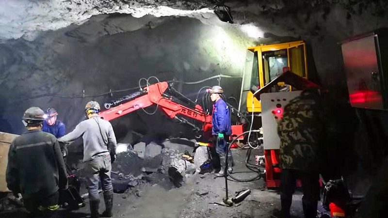 装载机结构件焊接：标准要求与关键考量**